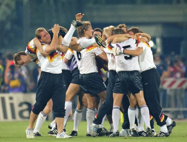 1990 Италия - обединението на Футболна Германия