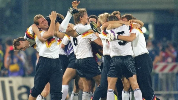 1990 Италия - обединението на Футболна Германия