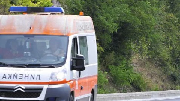 Млад мъж загина, а друг е в тежко състоние при катастрофа в столицата