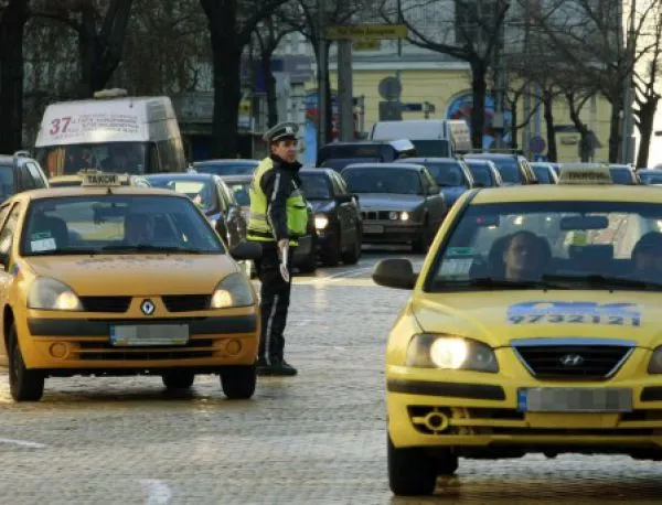 Таксиджиите няма да могат да преотстъпват разрешителното си за превоз на пътници