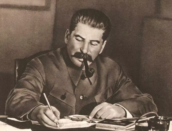 "Аз бях секретар на Сталин" – откровената изповед на един антикомунист