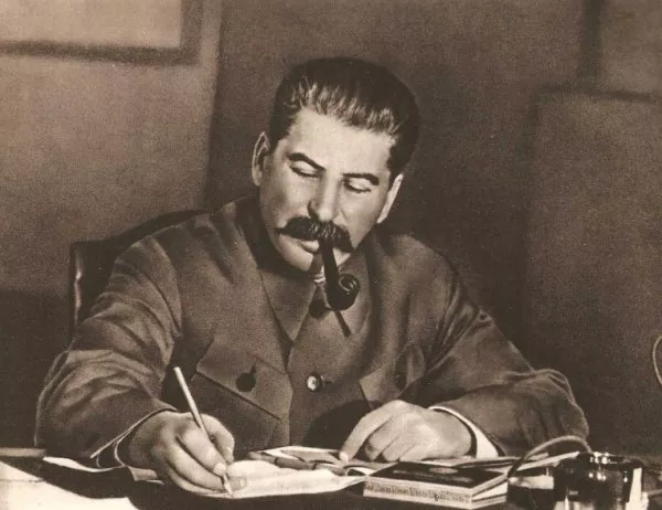 Сталин е най-почитаната от руснаците историческа фигура