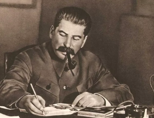 Вирус "Сталин" вилнее из мрежата