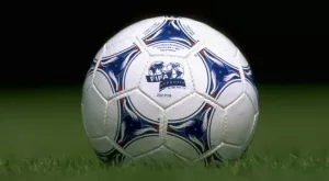 ВИДЕО: Остригаха вратар на терена, защото прическата му е... антиислямска