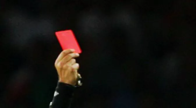 Аржентински футболист уби съдията заради червен картон