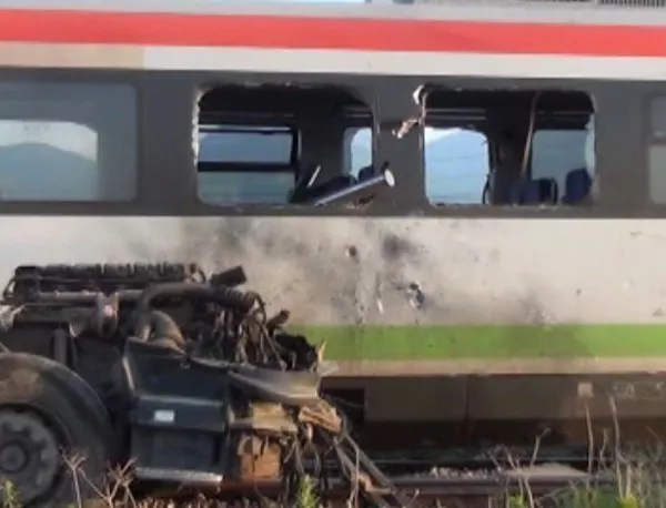 Водачът на ТИР-a е виновен за влаковата катастрофа
