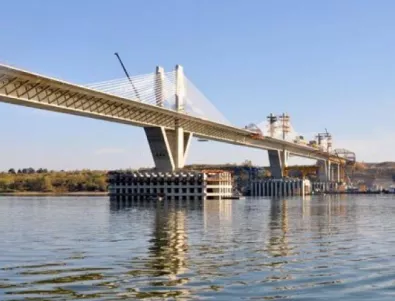 Протест на Дунав мост 2 заради инсталация за преработка на автомобилни гуми