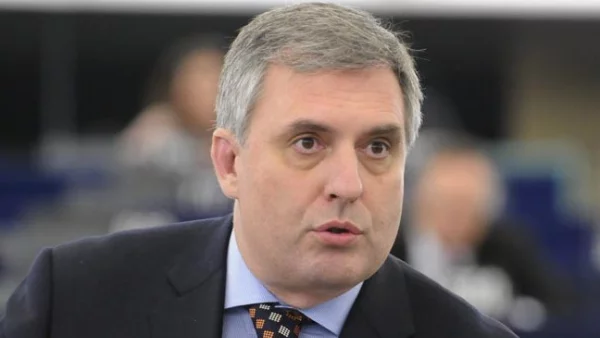 Калфин: Ако ГЕРБ и РБ приемат предложенията ни, сме "за" участие в правителството