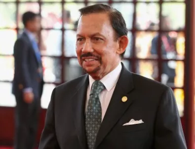 Бруней: В кой век живее султанът?