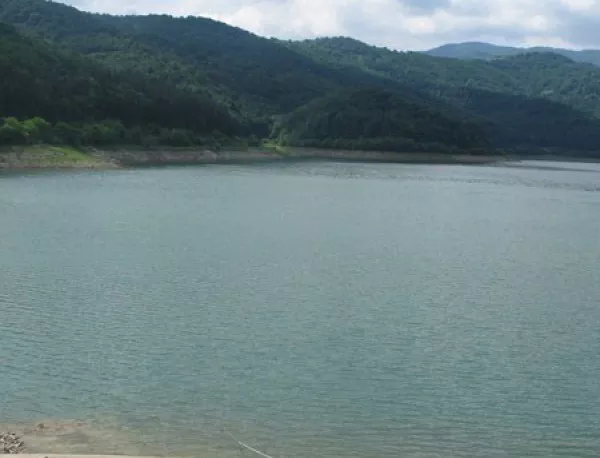 Две деца се удавиха в язовир край Враца