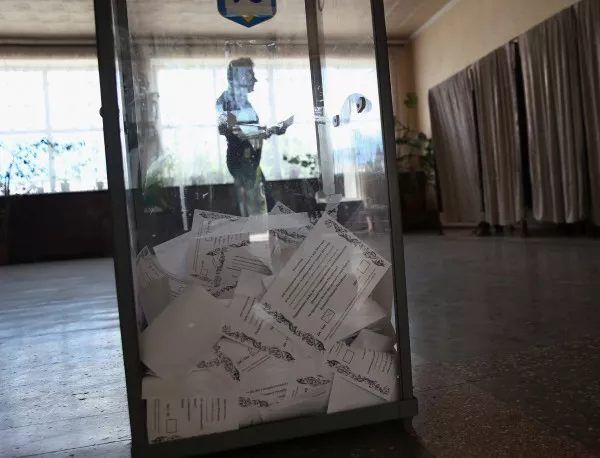 Очакват се резултатите от референдума за Донецка и Луганска област