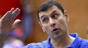 Волейболистите паднали от недоспиване