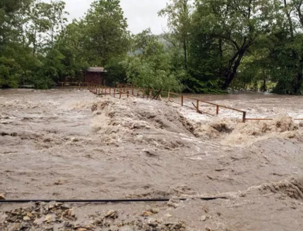 Вторник за ден на траур в Босна за загиналите в наводненията