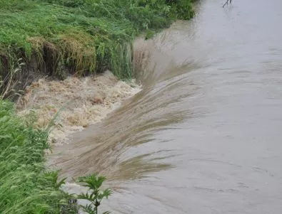 МОСВ: Възможни са внезапни наводнения 