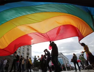 17 посланици от ЕС и САЩ в подкрепа на гей парада