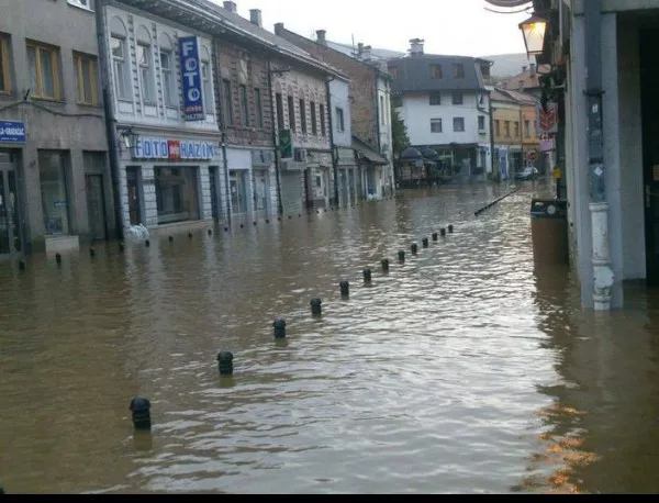 Щетите от наводненията в Босна възлизат на 2,1 млрд. евро