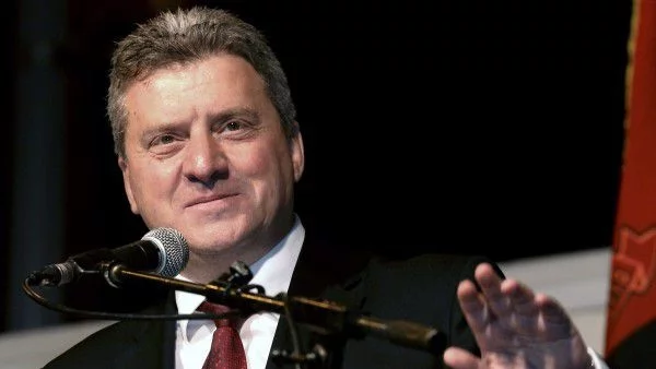 ЕС, НАТО и САЩ поискаха македонският президент "да се събуди"