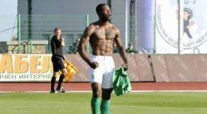 {{ otherArticle[0].article.title }}