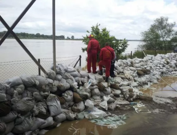 Най-малко 30 души са загинали заради наводненията на Балканите