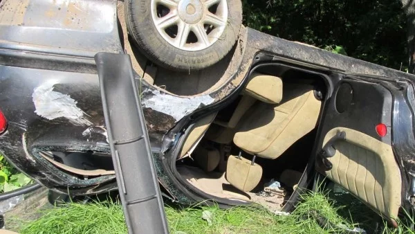 Двама загинали и 36 ранени в катастрофи