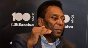 Футболният крал подкрепи футболния президент