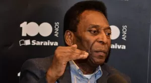 Легендата Пеле влезе в болница