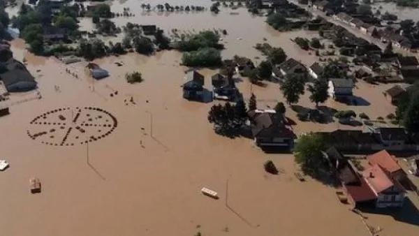 Над 30 000 евакуирани в Сърбия 