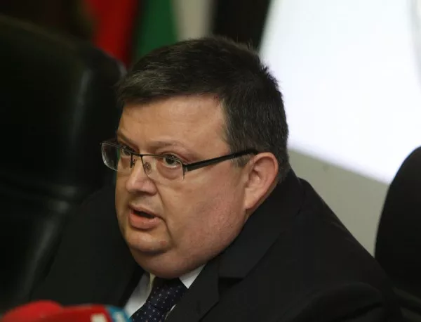 Главният прокурор ще иска депутатските имунитети на Сидеров и Цветанов