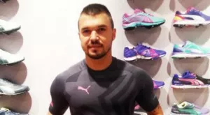 {{ otherArticle[0].article.title }}