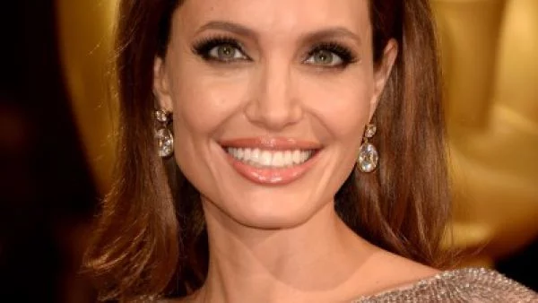 Защо операцията на Анджелина Джоли не е ПР, а послание