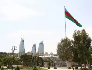 Азербайджан затваря границите си заради коронавируса, само превози със стоки ще минават