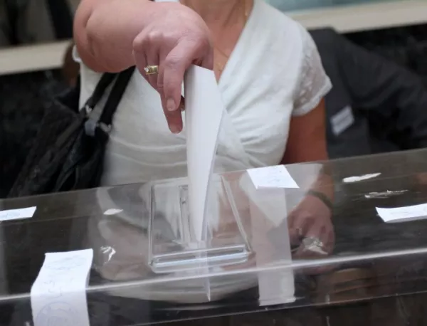 Прогнозният брой на избирателните секции извън страната е 293