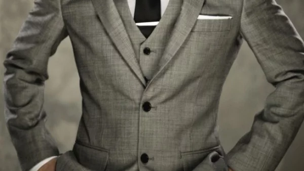 Двама шведски министри са освободени след скандал