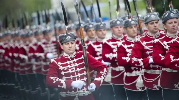 Маршът "Велик е нашият войник" официално е обявен за химн на Българската армия