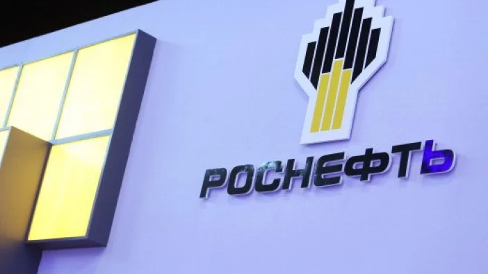 Русия продава още 10% от "Роснефт" догодина