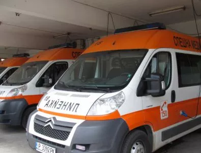 Катастрофа между маршрутка и кола в София, има пострадали