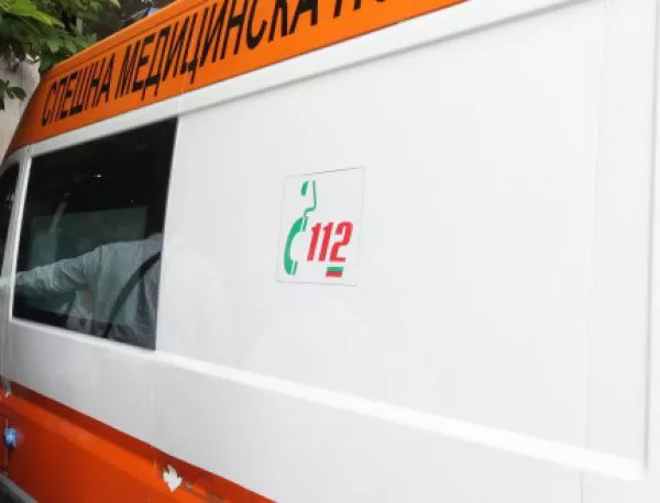 Катастрофа между трамвай и кола рани един човек в София
