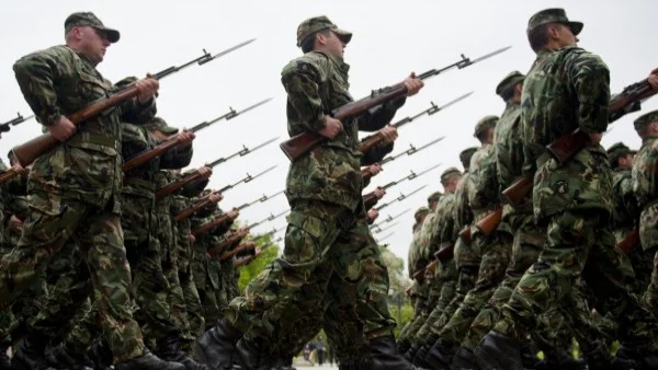 МО: Превъоръжаването на армията ще насърчи икономическия растеж