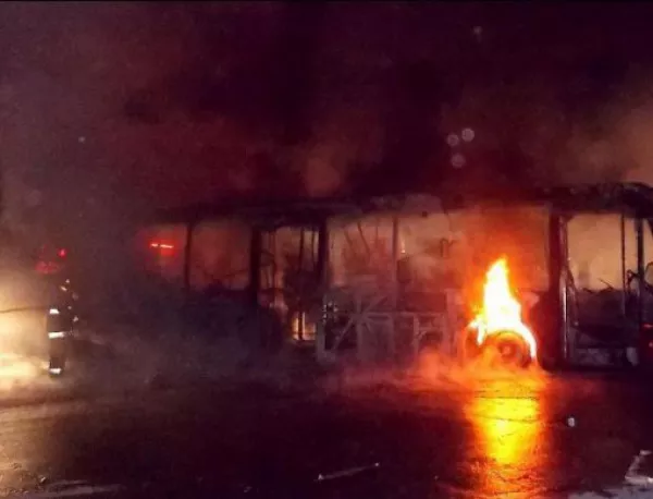 В Сао Пауло палят автобуси, стачката на учителите продължава