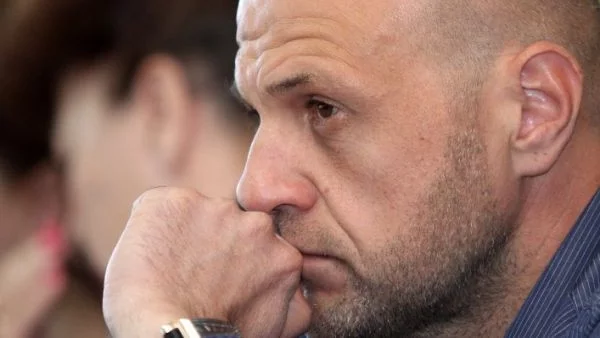 Т. Дончев: Държавата трябва да си влезе във функциите във всички сфери
