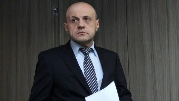 Дончев: Вучков беше добър министър, но Бъчварова е нов шанс