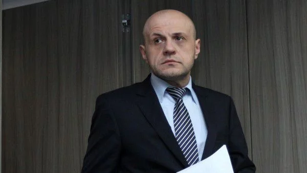 Дончев: Докато не се изчистят всички детайли, няма да има решение за цената на тока