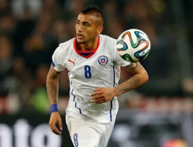 Звезда на Чили пропуска първия мач срещу Австралия