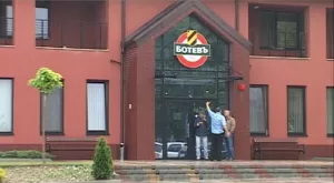 Ботев зазимява терените, тренира в Брестник