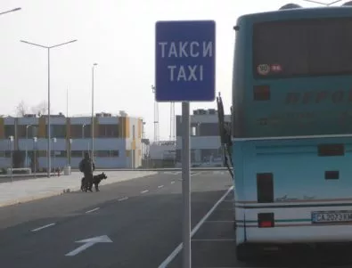 22 транспортни фирми отказаха да превозват от летище Бургас