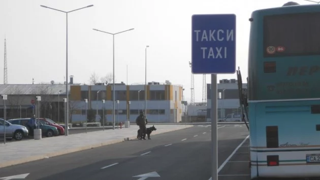 Над 81 000 туристи е посрещнало летище "Бургас" през май