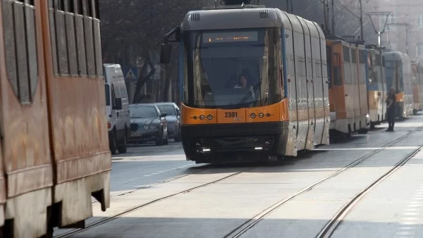 Промени в градския транспорт в София заради Черешова задушница