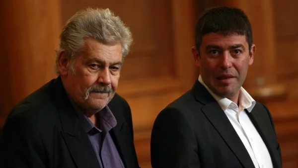 Бунт в червените редици - Страхил Ангелов иска ново ръководство на БСП
