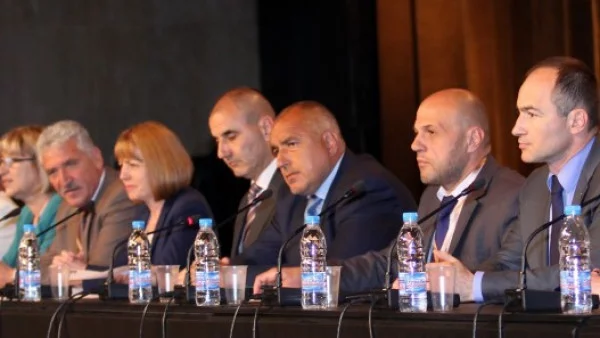 Какви са различните варианти, които ГЕРБ обмисля за поведението си до изборите?