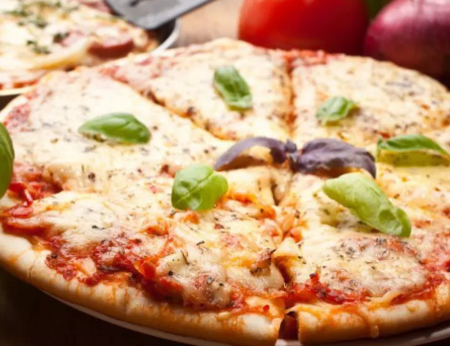 Най-лесната рецепта за пица "Маргарита"